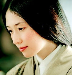 也信美人终作古，犹吊遗踪一泫然：凭吊小乔墓
