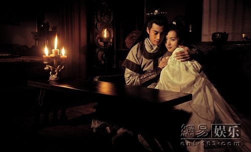 曹操“变脸”成功，吕布貂蝉像演偶像剧- 三国文史- 三国演义电子辞典