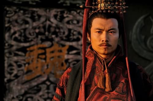 曹丕取代东汉王朝前的舆论欺骗