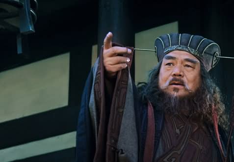枭雄董卓最忌惮的人是谁