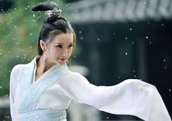 回首一笑百媚生——貂蝉